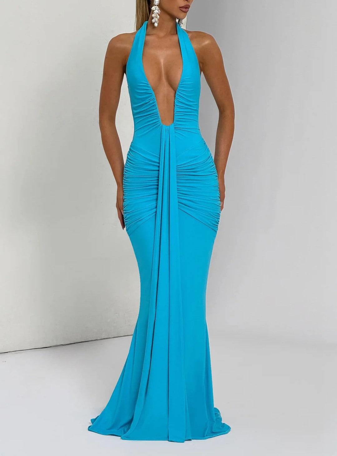 SASHA | Maxikleid mit Tiefem Ausschnitt