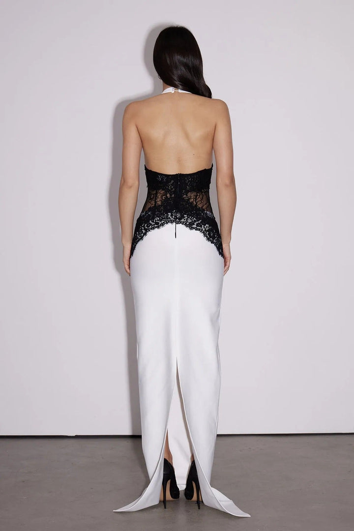 YLVA | Maxikleid mit Halterneck und Kontrastspitze