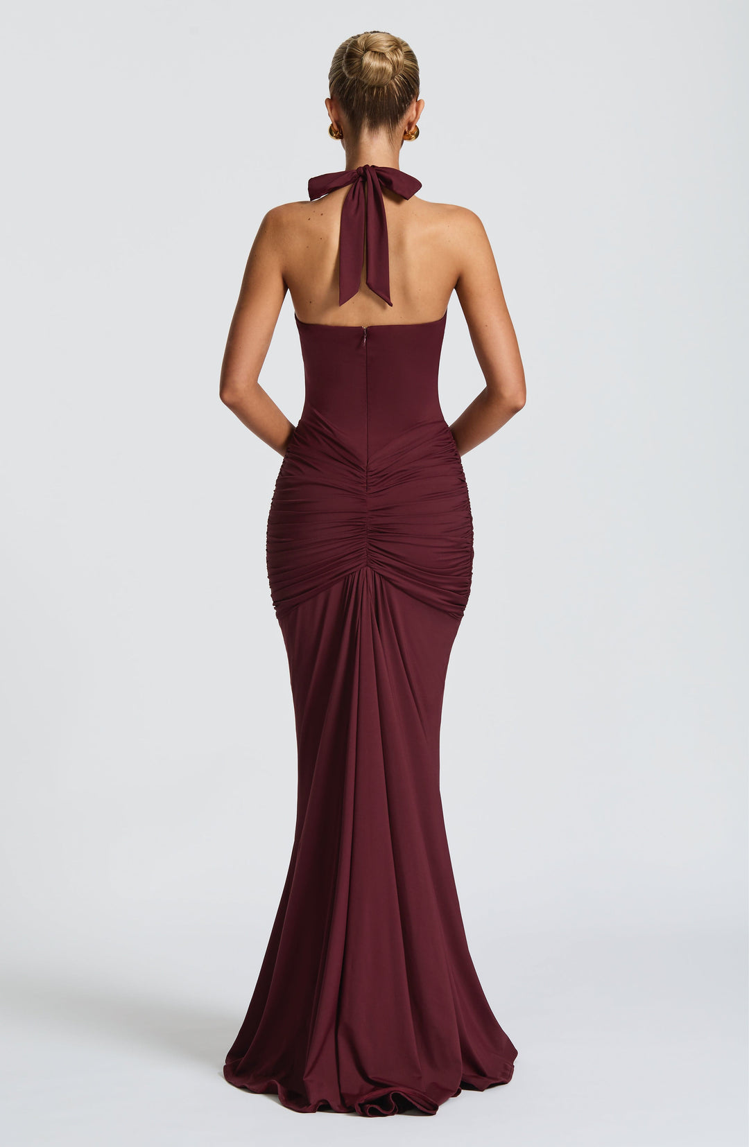 SASHA | Maxikleid mit Tiefem Ausschnitt