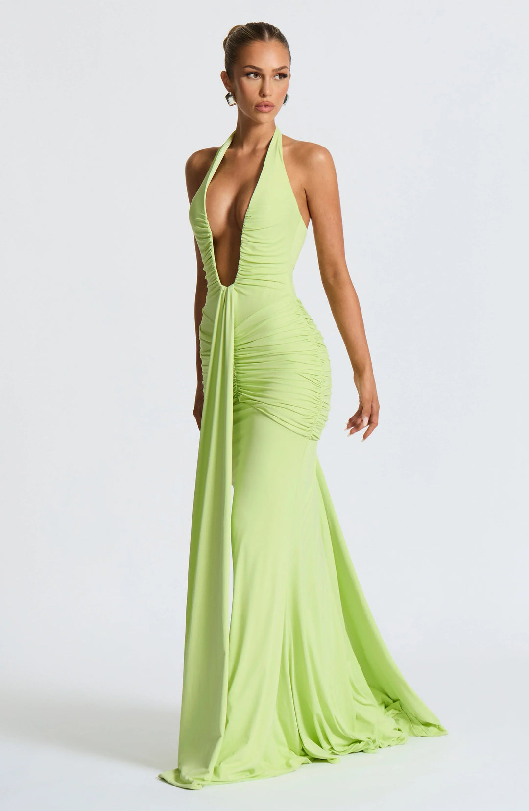 SASHA | Maxikleid mit Tiefem Ausschnitt